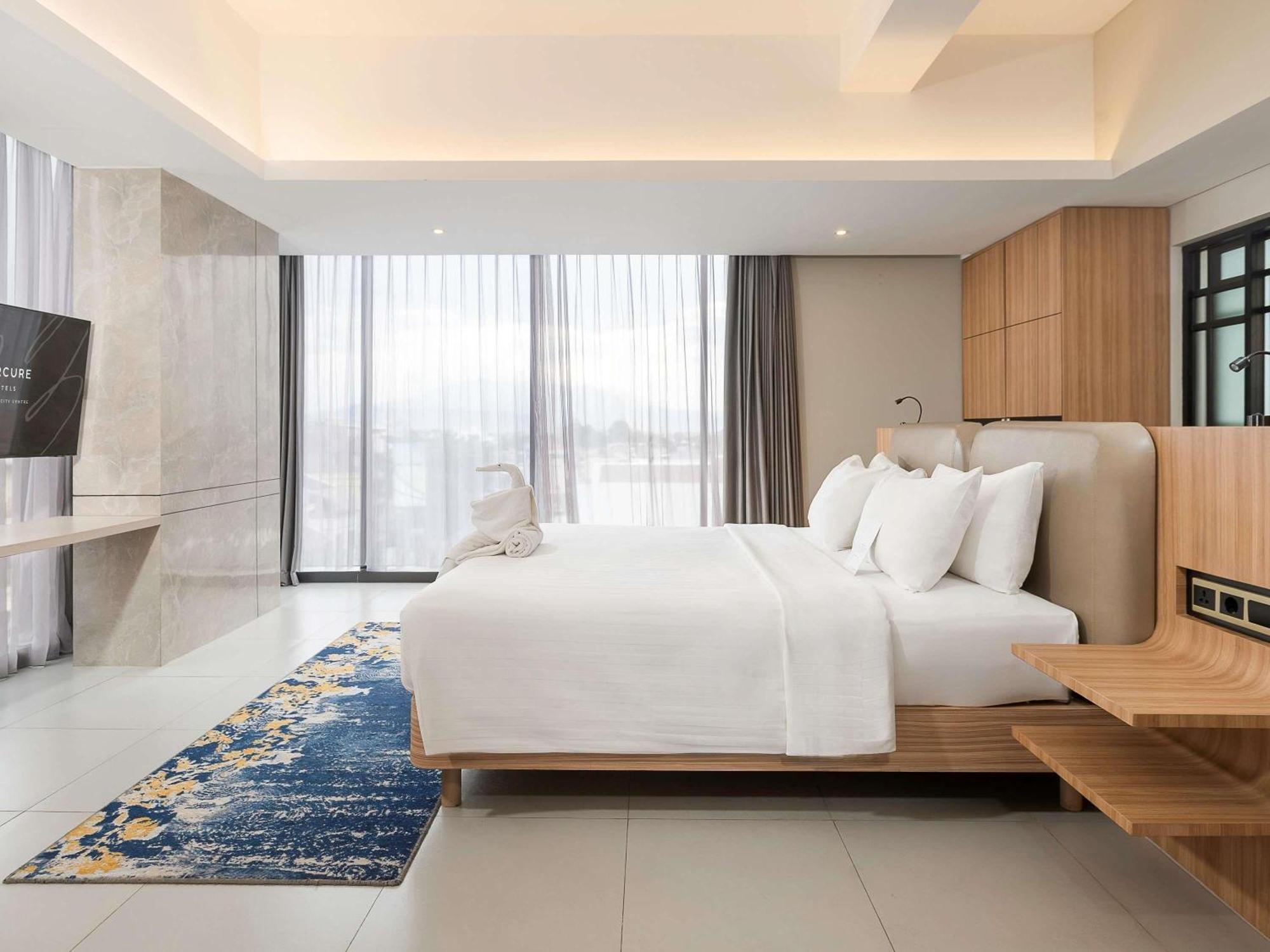 Mercure Centre